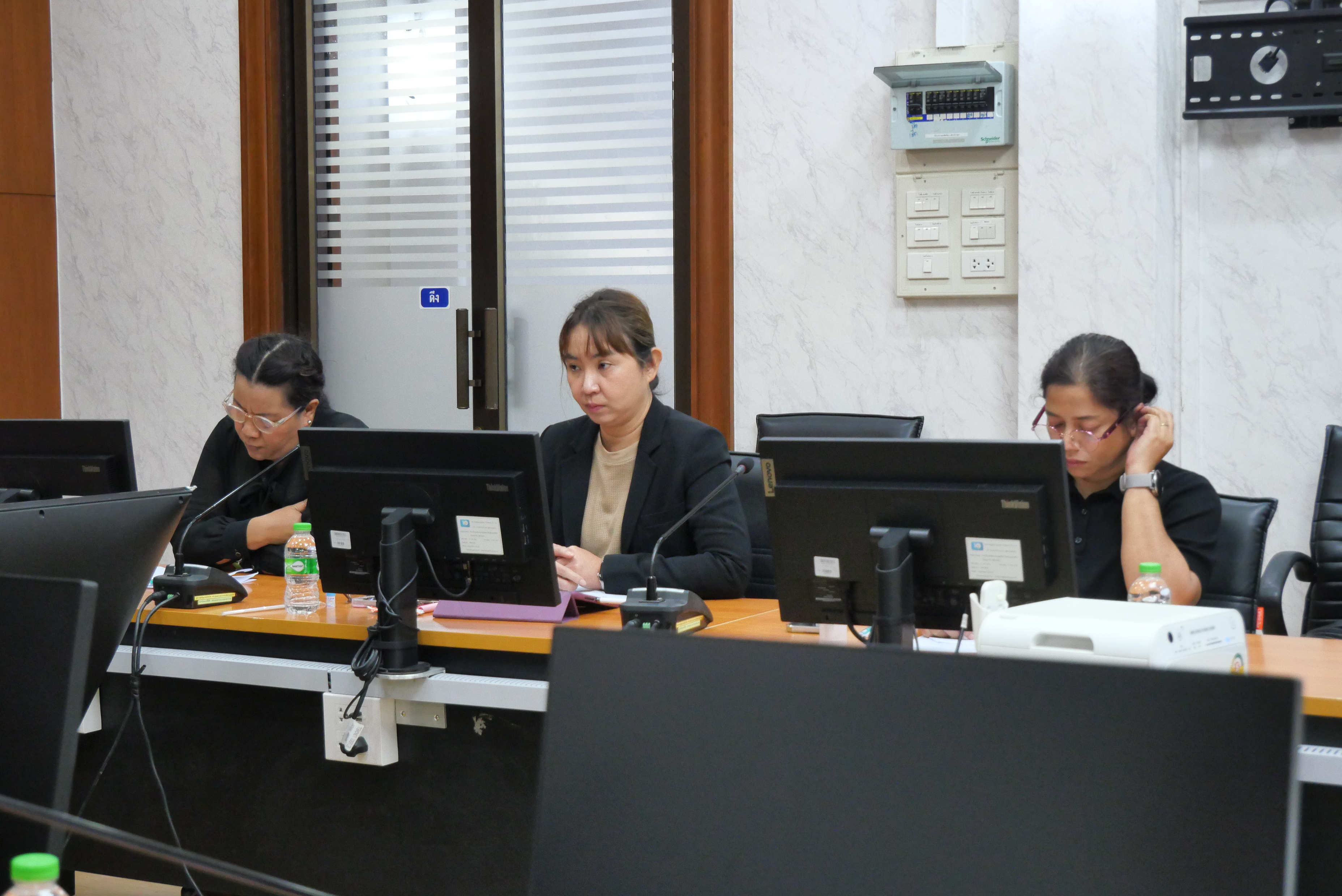 title - ส.บ.ก. ประชุมคณะกรรมการกลั่นกรองผลการประเมินผลการปฏิบัติราชการของข้าราชการพลเรือนสามัญฯ ปีงบประมาณ พ.ศ. 2569